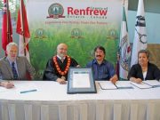 Historic signing between the County of Renfrew and Algonquins of Pikwakanagan