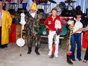 Crowds come out for the annual Cull Family barn dance